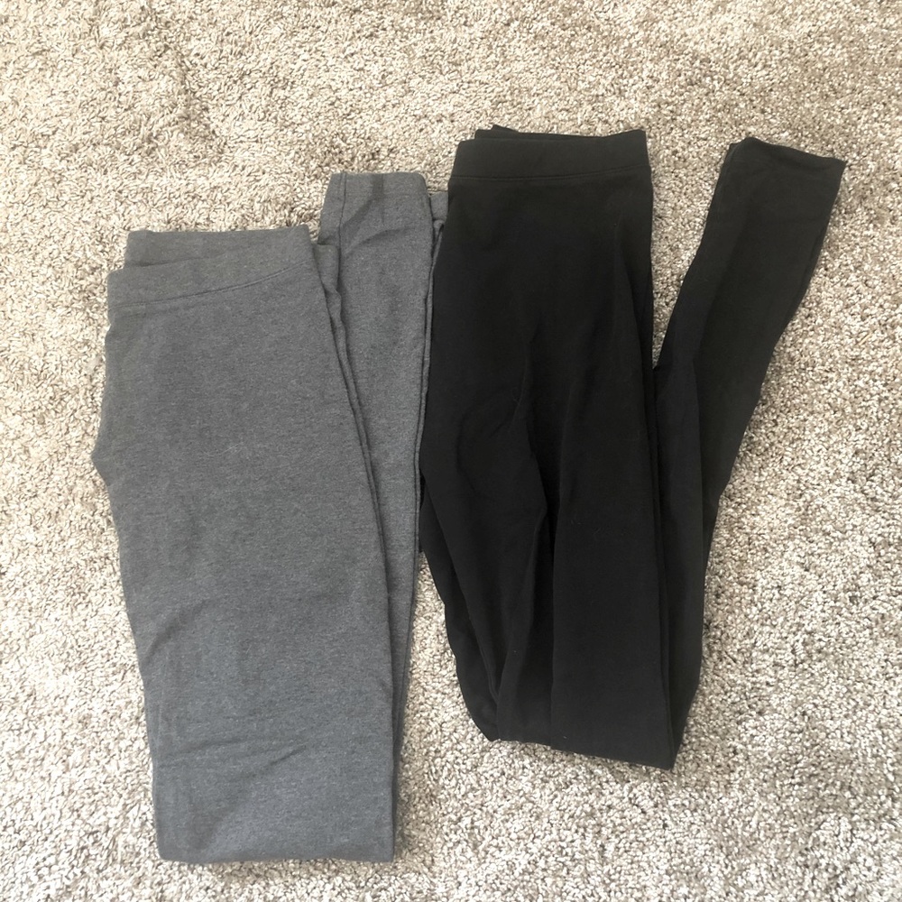 2 pairs Victoria’s Secret cotton leggings